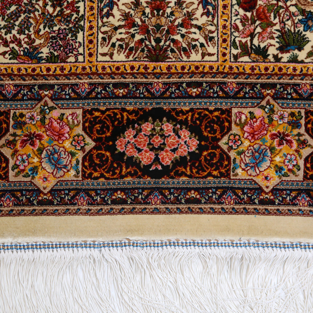 Supreme Fine Persian Silk Rug 2.5x4 Ft