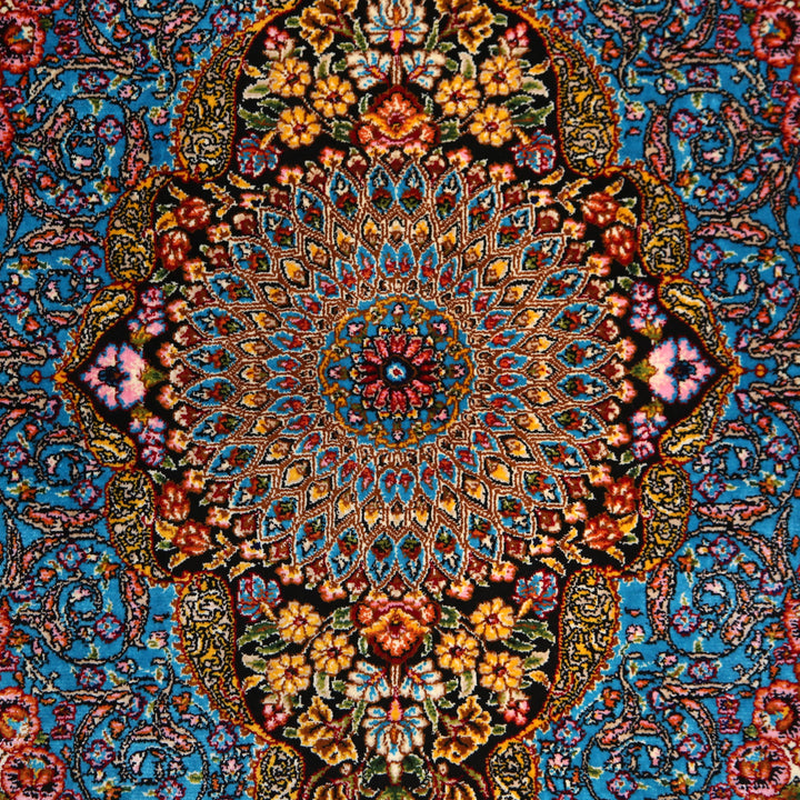 Supreme Fine Persian Silk Rug 2.5x4 Ft