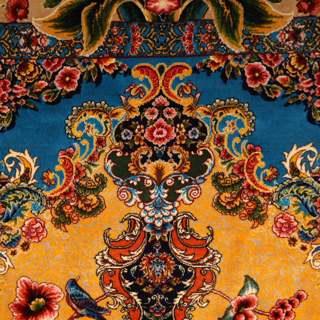 Supreme Fine Persian Silk Rug 2.5x4 Ft