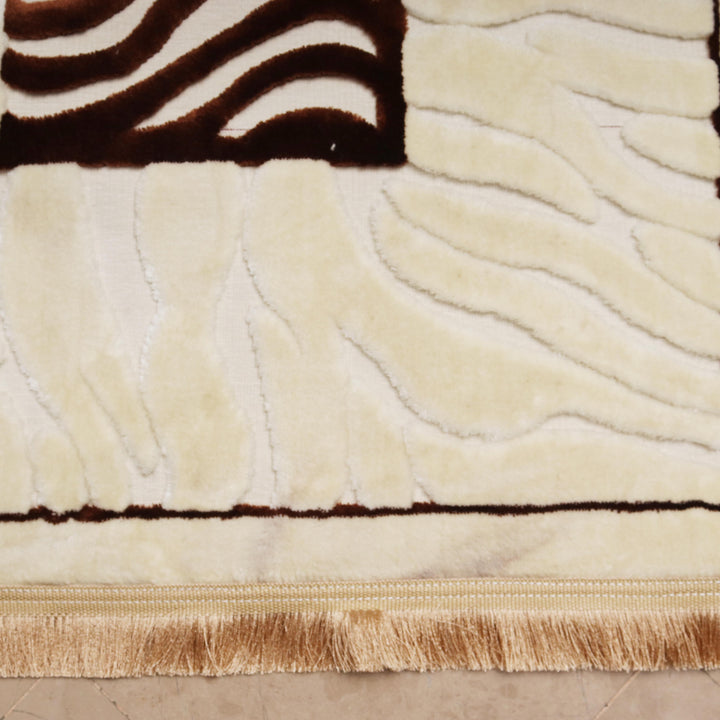 Turkish Embossed Rug 5x8 FT