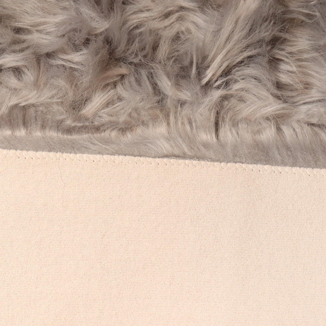 Grey Round Fur 4X4 FT