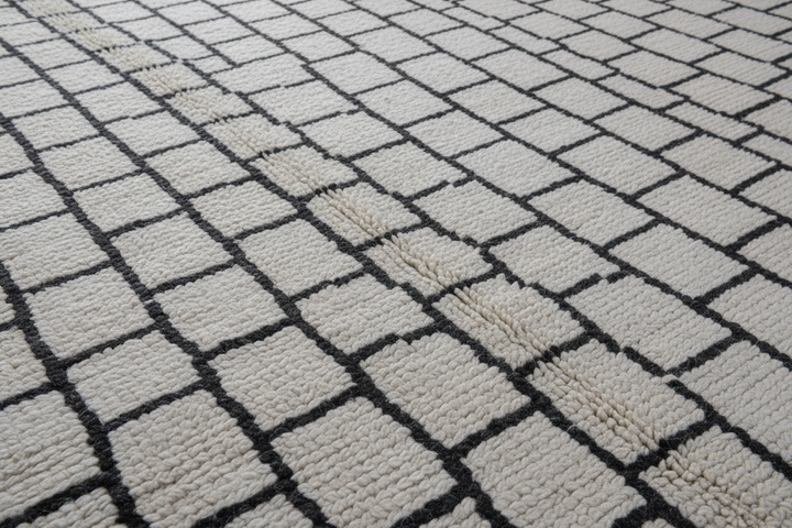 Grey Moroccan Handmade Rug 879 Close-up 1