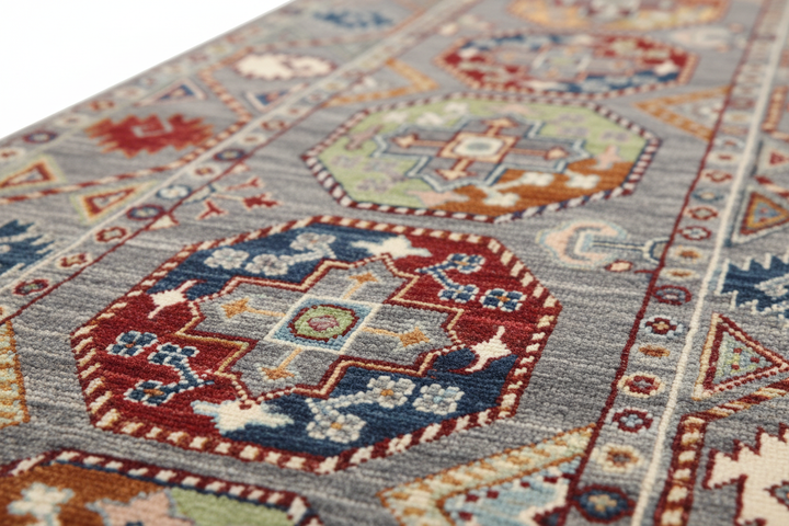 Khurjin Grey Runner Close-up 2