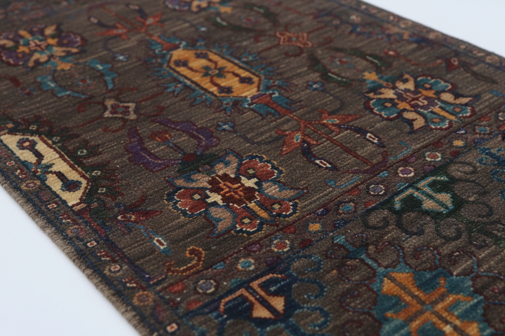 Khurjin Rust Runner 1179 Close-up 1