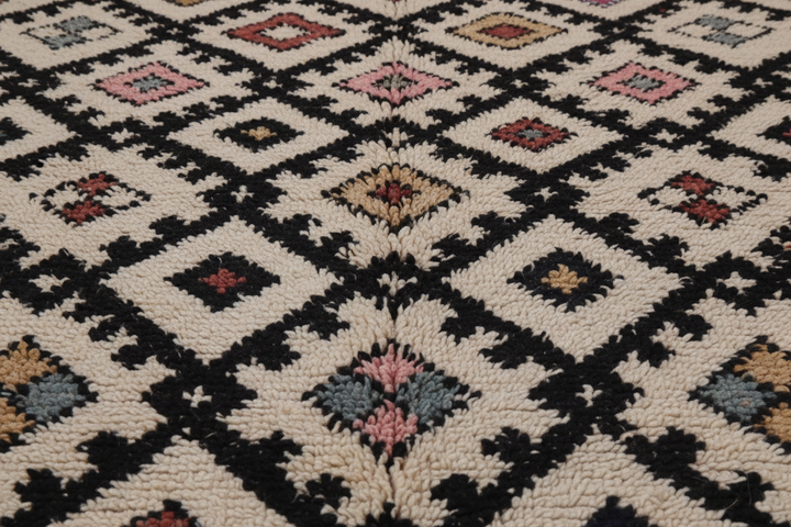 Multi Moroccan Handmade Rug 9002 Close-up 2