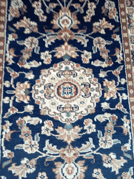 Handknotted Silk Runner 2x6 ft