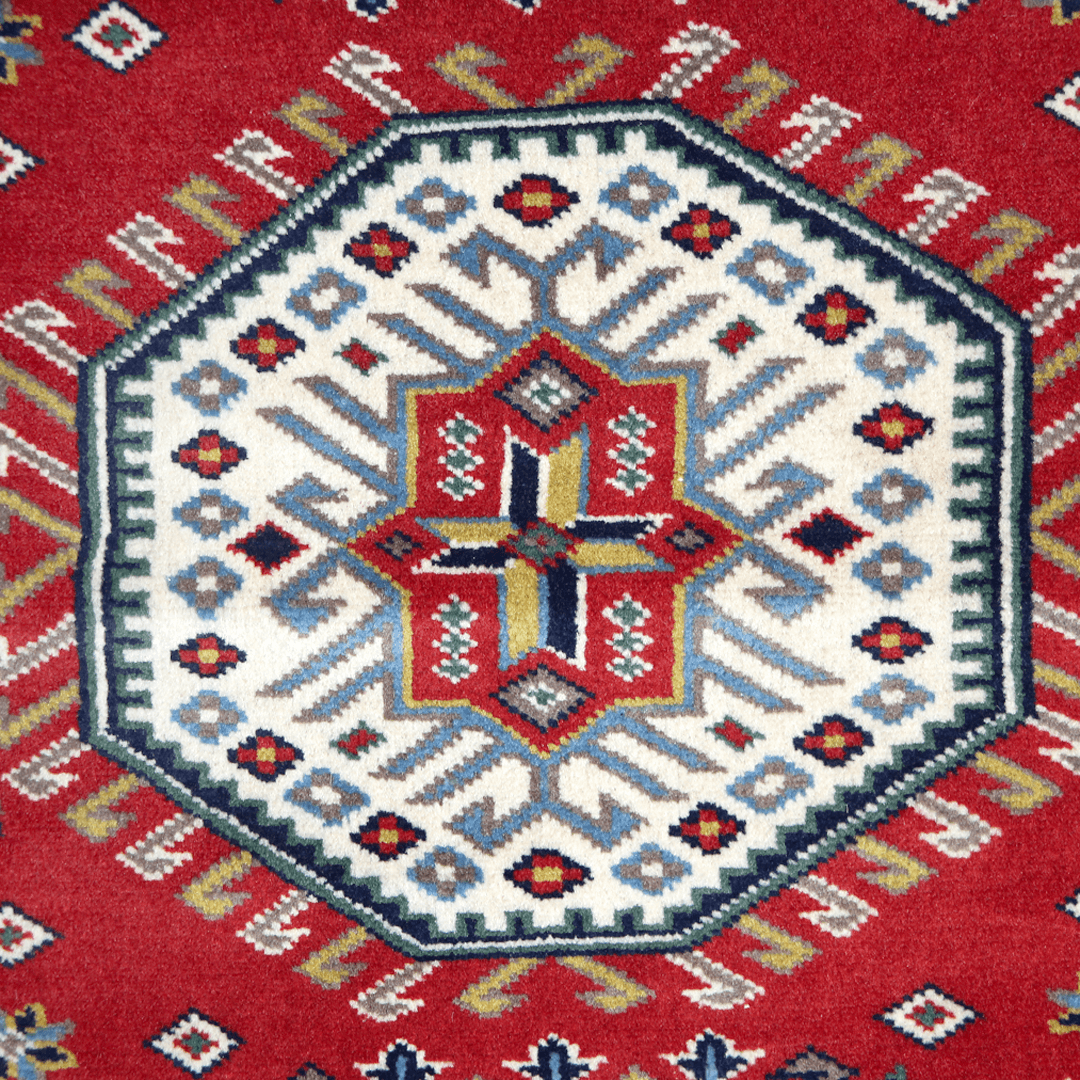 Handknotted Silk Rug 2.5x4 Ft