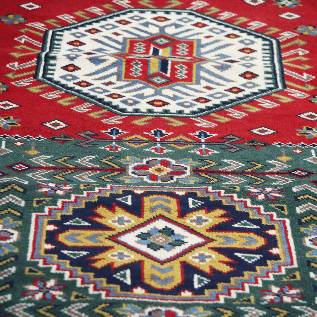 Handknotted Silk Rug 2.5x4 Ft