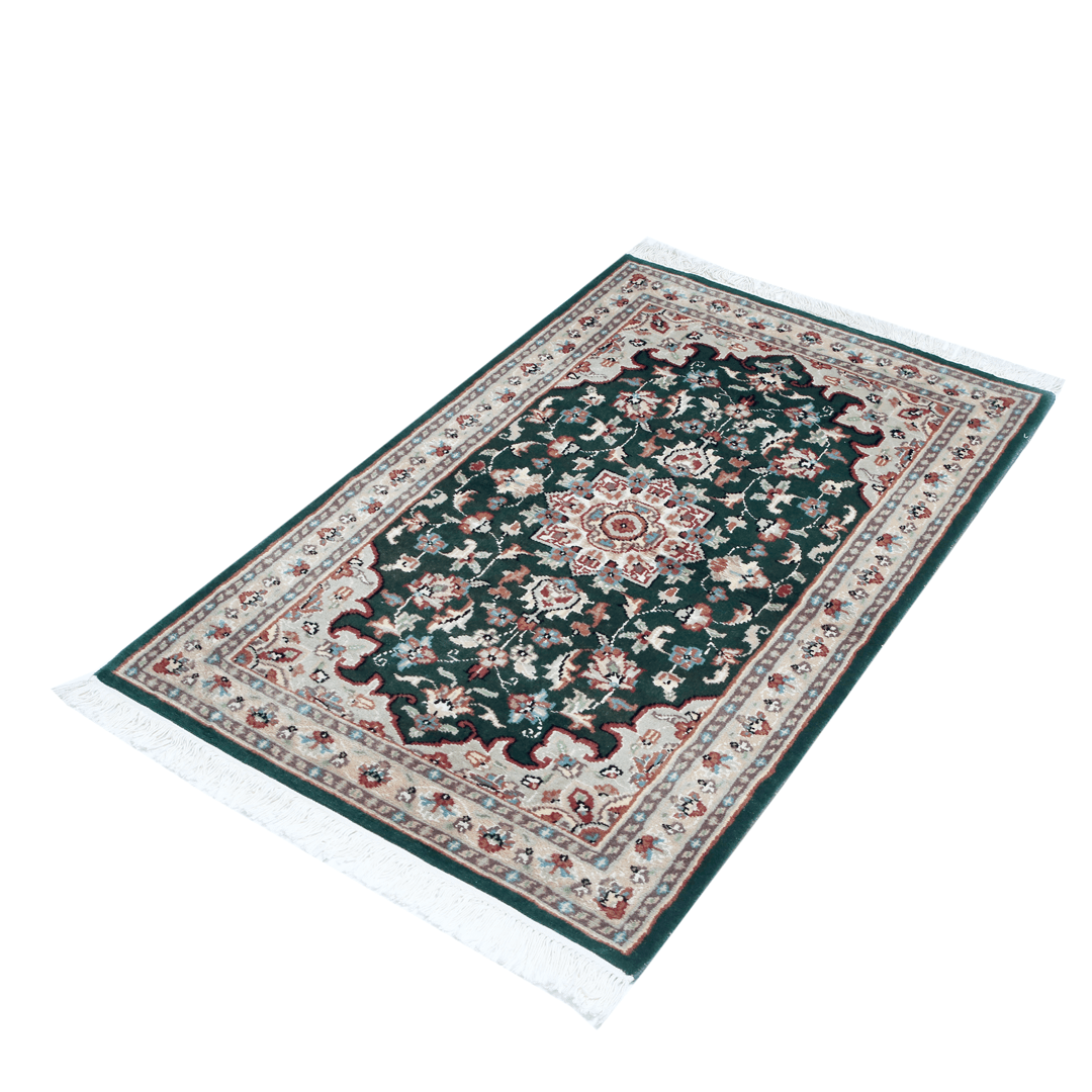 Handknotted Silk Rug 2.5x4 Ft