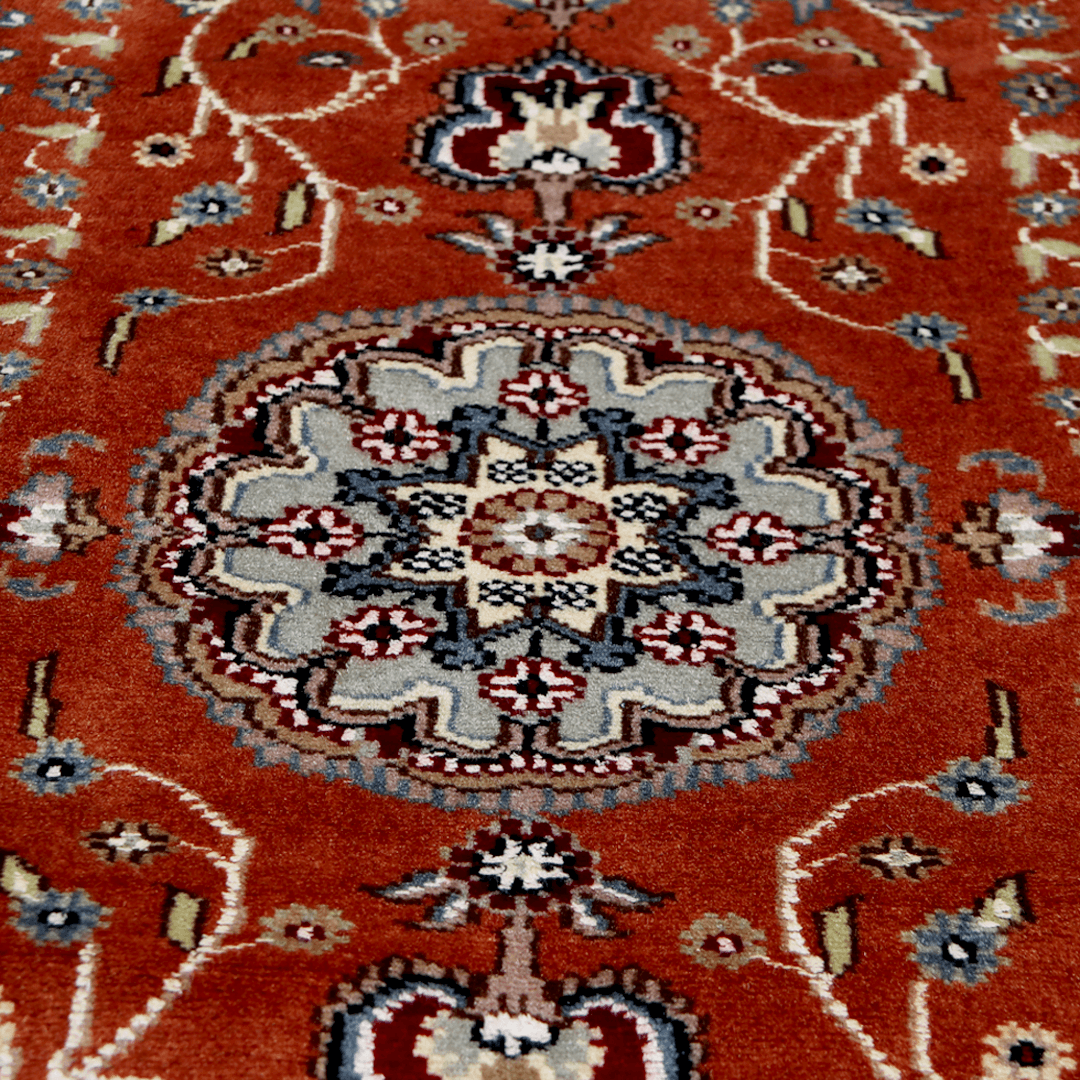 Handknotted Silk Rug 3x5 Ft