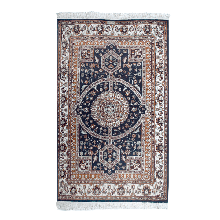 Handknotted Silk Rug 4x6 ft