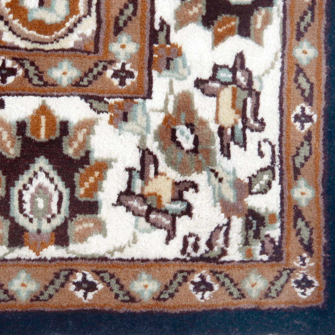 Handknotted Silk Rug 4x6 ft