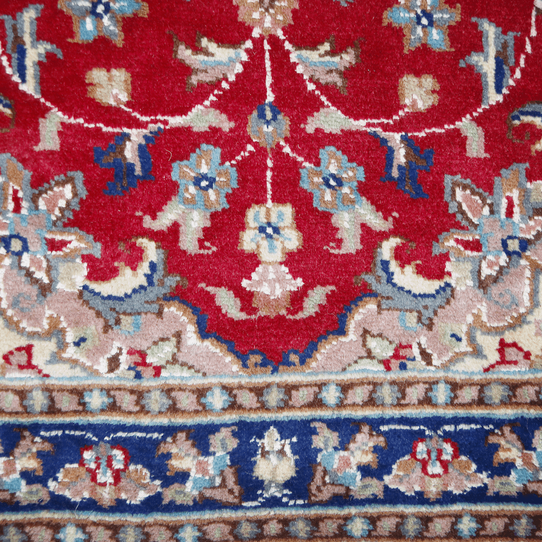 Handknotted Silk Rug 2.5x4 Ft