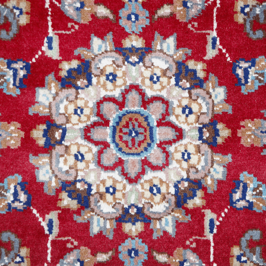 Handknotted Silk Rug 2.5x4 Ft