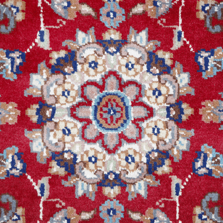 Handknotted Silk Rug 2.5x4 Ft