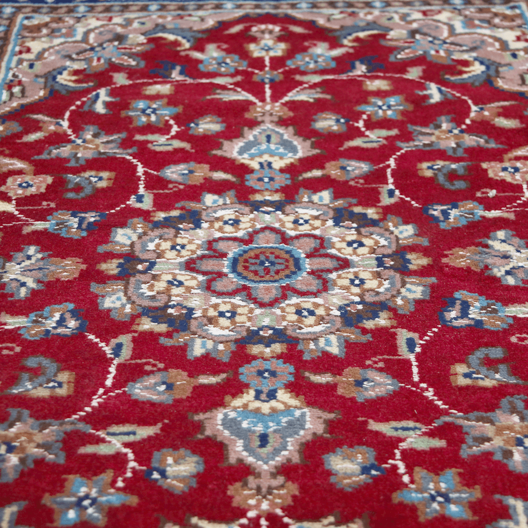 Handknotted Silk Rug 2.5x4 Ft