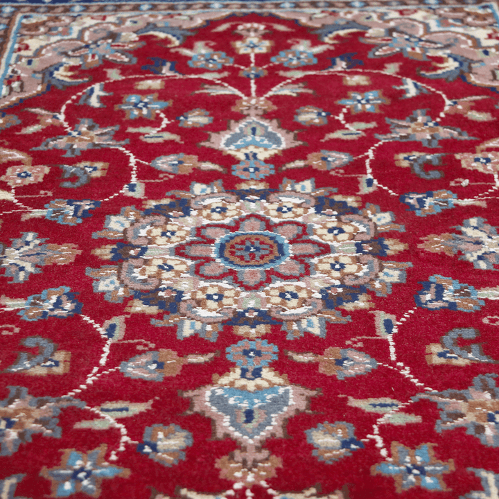 Handknotted Silk Rug 2.5x4 Ft