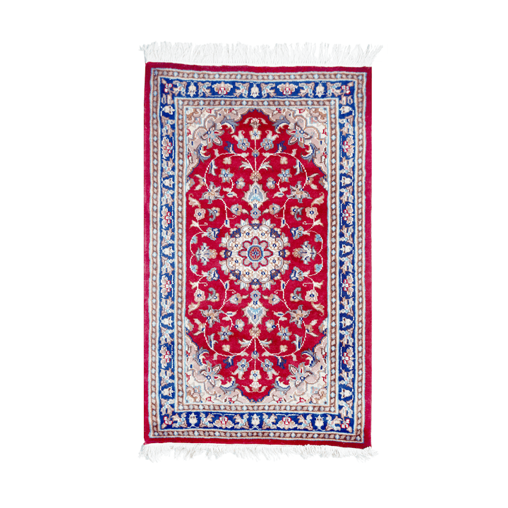 Handknotted Silk Rug 2.5x4 Ft