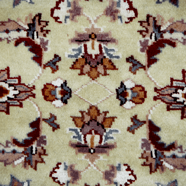 Handknotted Silk Rug 2.5x4 Ft