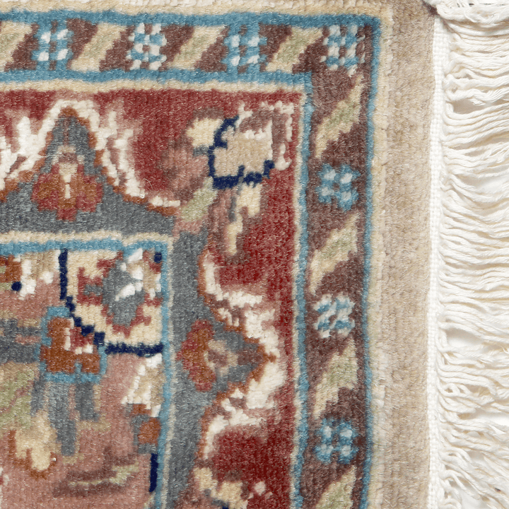 Hanknotted Silk Rug 2x3 Ft